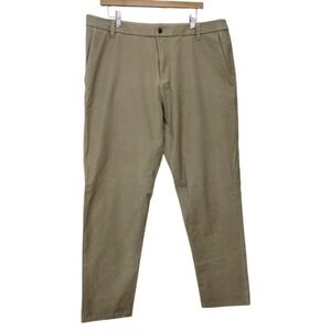 Lululemon Commission Pants Men's 32 Classic Fit Khaki‎ Chino Performance Preppy